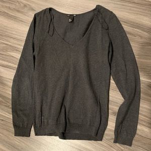 H&M v-neck grey sweater